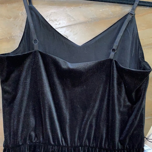 Velvet jumper suit with pockets - Picture 11 of 14